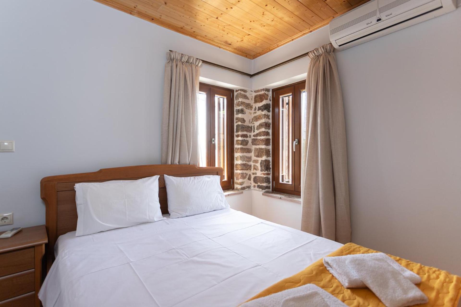 To Spiti Sto Castro Lejlighed Nafpaktos Eksteriør billede
